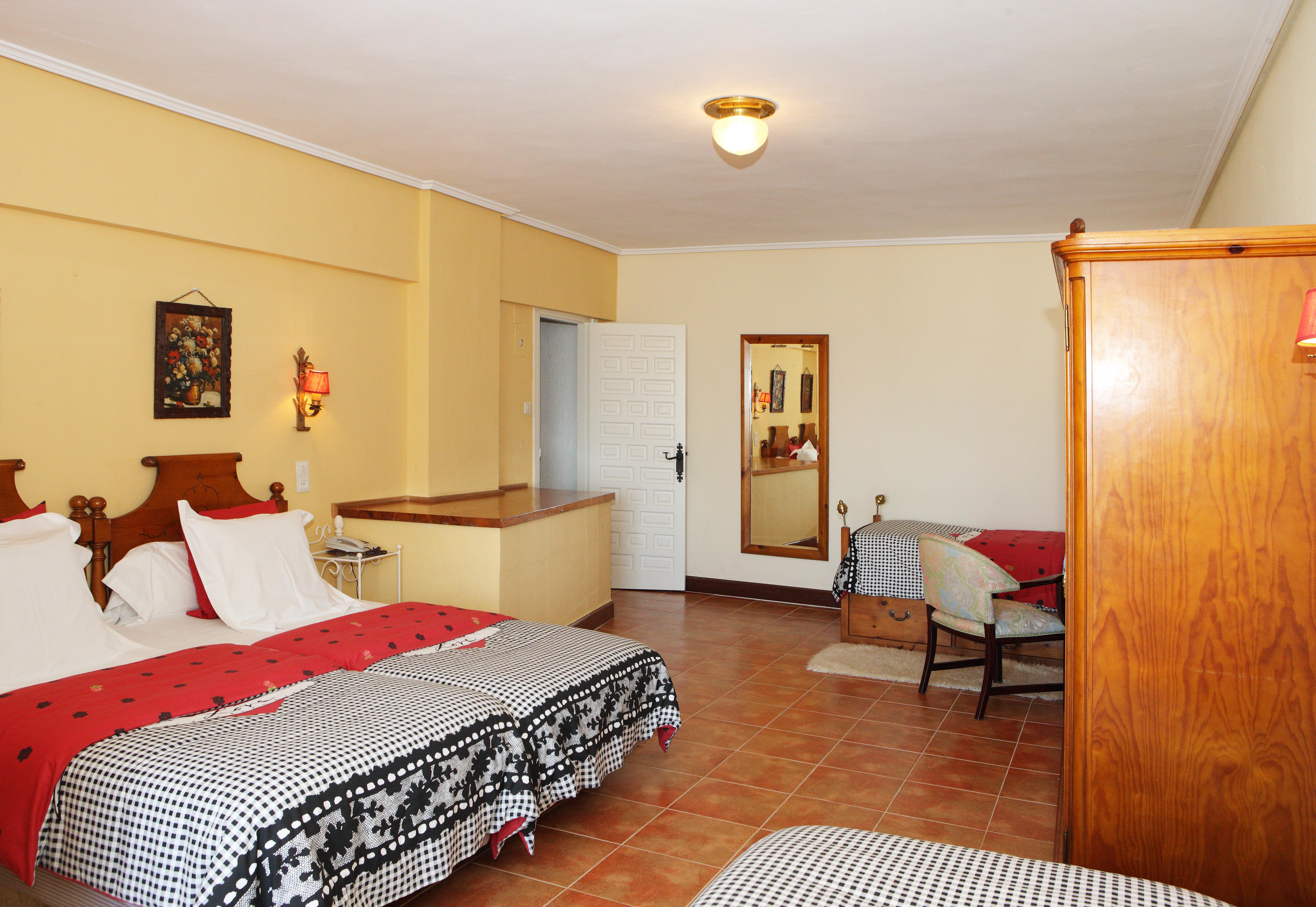 Hotel Risco Laredo Eksteriør billede